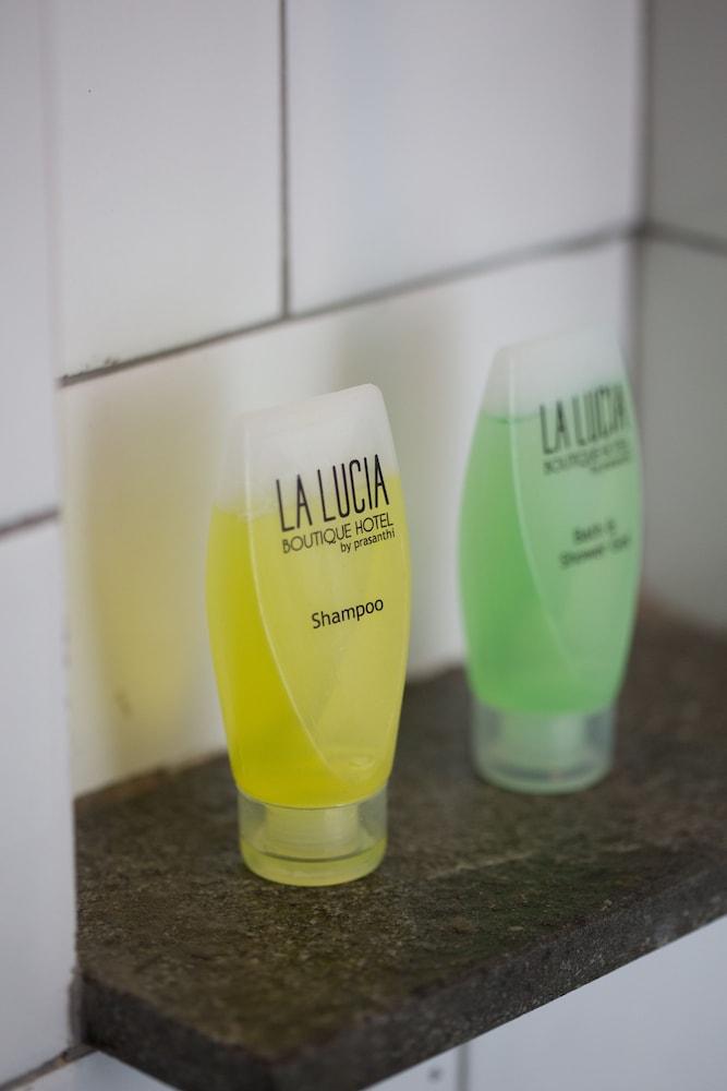 La Lucia Boutique Hotel By Prasanthi Tanjung Pandan Buitenkant foto